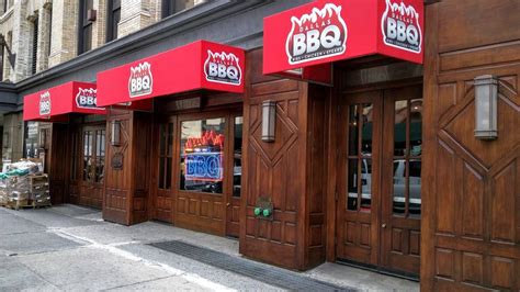 Like any good joint, Dallas BBQ features a tasty array of sides like coleslaw, potatoes, and plenty of others. . Dallas bbq new york ny 10032